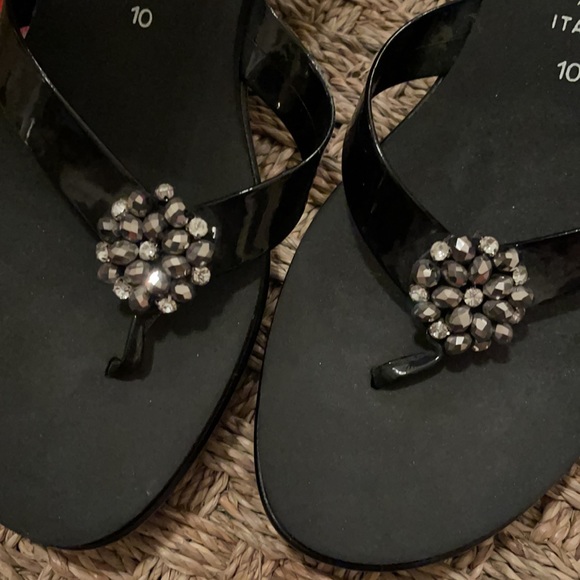 Beaded Wedge Sandals NWT - Picture 4 of 4